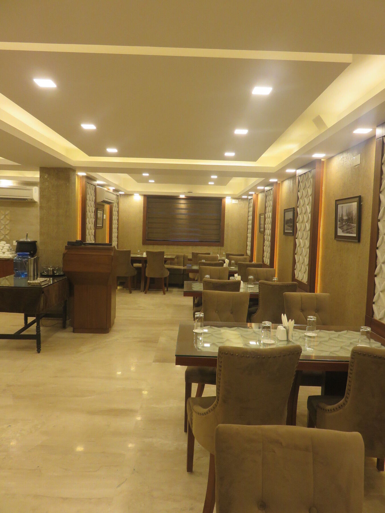 Srīnagar 斯利那加克拉克斯旅馆酒店 外观 照片